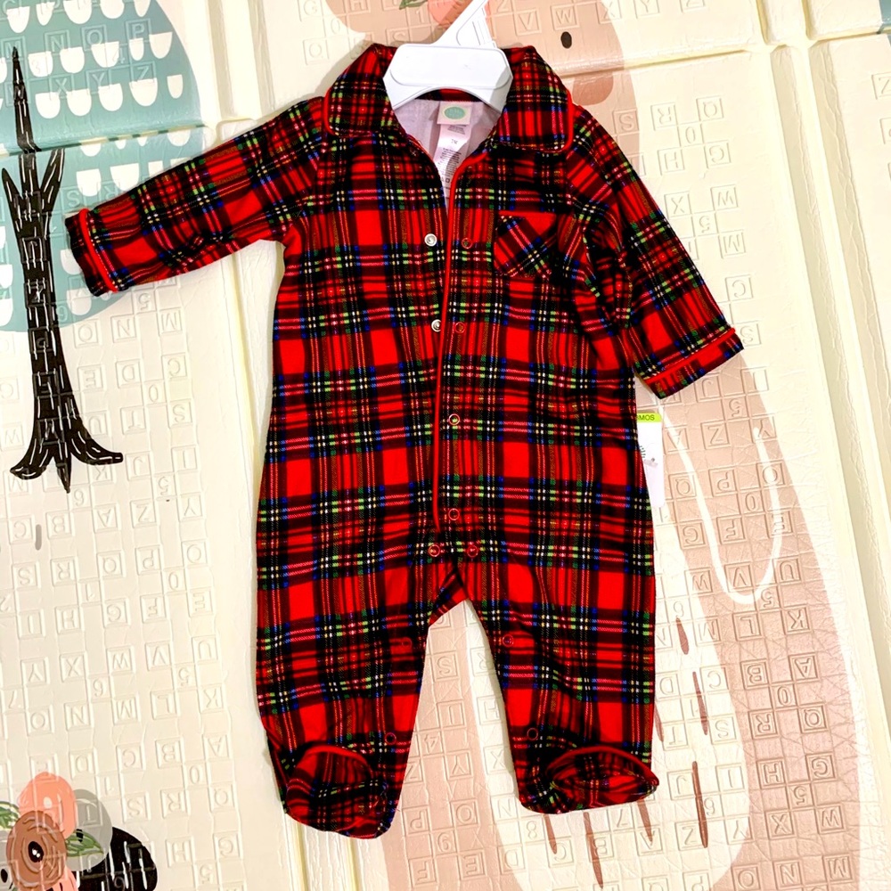 Newborn Christmas clothes